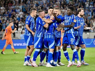 Historická premiéra v Lige majstrov: Slovan odletel do Glasgowa, dôležitá správa pred zápasom