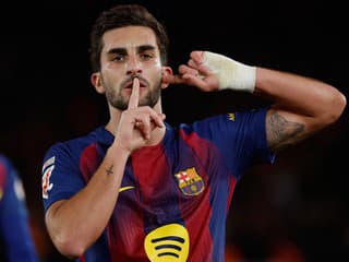 Barcelona úradovala v prestrelke: Hetrik Torresa rozhodol, Betis sa nezmohol na obrat