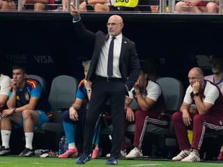 MS VO FUTBALE 2026 De la Fuente vyzdvihol svoje mužstvo: Francúzi čelili najlepšiemu tímu na svete