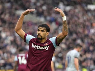 Záujem o neho mali aj iné kluby, on sa však vracia domov: Známy Brazílčan opúšťa Anglicko