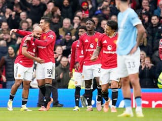 Manchester United zažil šialené derby: Päť gólov do siete City, ale platili iba dva