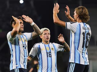 VIDEO Argentína sa učí žiť bez Messiho: Novú éru odštartovala vysokým víťazstvom
