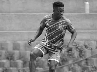 Tragicky zahynul po brutálnom útoku: Uganda si uctila pamiatku mladého futbalistu