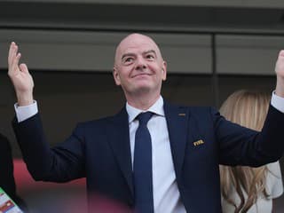 MS VO FUTBALE 2026 Historickú prestrelku nevidel: Infantino sa na šialený boj o bronz nemohol dostaviť