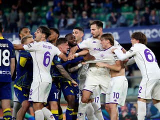 VIDEO Cagliari s Obertom nestačilo na Sassuolo, Tomáš Suslov vyfasoval rýchlu červenú kartu