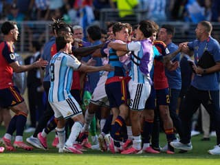 Hulvátske správanie Argentínčanov vo finále stále rezonuje: FIFA začala disciplinárne konanie