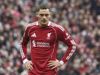 Fanfáry sú preč, drahá posila Liverpoolu sa trápi: Xabi Alonso zaujal jasný postoj