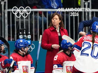 Česko doviedla k historickým medailám: Úspešná trénerka sa stiahne z hokejového diania