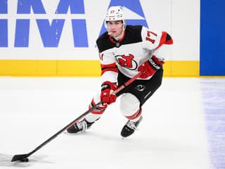 Dres New Jersey si už neoblečie: Šimon Nemec v NHL prvýkrát mení pôsobisko