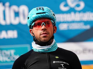 Nehorázny škandál na Giro d'Italia: Šokujúce VIDEO, po ktorom neexistovalo iné riešenie