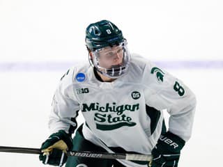 Ďalšia fantastická správa z NHL: Maxim Štrbák podpísal zmluvu s Buffalo Sabres