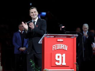 VIDEO Vlhké oči a pamätný večer: Ruská legenda v klube nesmrteľných, po rokoch priznala veľkú chybu