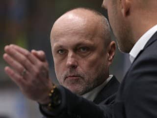 Po zrážke s autom preletel cez riadidlá: Český bronzový medailista z MS skončil v nemocnici