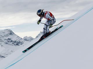 Ester Ledecká letela ako raketa, tréning zjazdu poznačil hrozivý pád hviezdy