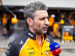 Šéf McLarenu predpovedá prepad papájových: Favoritov vidí v Mercedese a Ferrari