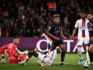 Chytená penalta a skvelý výkon: Greif v šlágri gigantov vychytal cenný triumf s hviezdami PSG