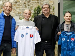 FOTO Národná hrdosť, Kriváň a sokoly: Slovenskí futbalisti ukázala svetu veľkú novinu!