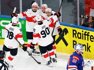 MS v hokeji 2026 Švajčiari rozburácali domáci dav: Zdolali šampióna v repríze finále