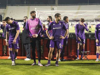 Na jar ešte hrali o zisk trofeje: Tradičný taliansky klub sa topí na dne a hrozí mu vypadnutie