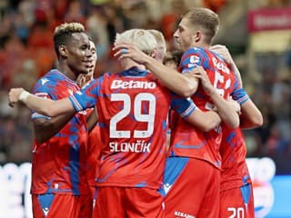 Slovenský brankár s gólovou prihrávkou: Plzeň a Slavia v Česku potvrdili role favoritov