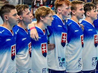 Demolácia Britov a víťazné derby s Českom: Stopercentní mladíci Slovenska kraľujú na domácich MS