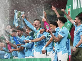 Narodeninový oslávenec zariadil pohárový triumf ManCity, Guardiola vzdal Artetovi obrovskú poklonu
