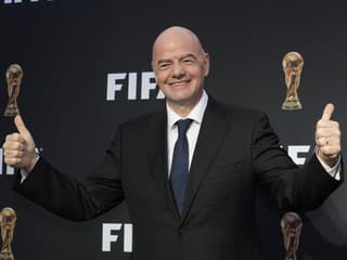 Šéfmi futbalu sú Mbappé, Zidane a Maradona, nie on! Bývalý prezident UEFA sa pustil do Infantina