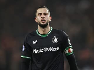 VIDEO Blíži sa zmena dresu? Dojatý Hancko sa lúčil s fanúšikmi Feyenoordu, tí skandovali jeho meno