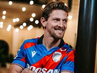 VIDEO Hrošovský spečatil návrat do Plzne: Klub ho privítal spôsobom, aký sa len tak nevidí