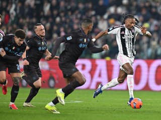 VIDEO Lobotka s Neapolom tvrdo narazili: Juventus v šlágri Serie A nedal rivalovi žiadnu šancu