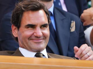 Roger Federer opäť vezme do rúk tenisovú raketu: Mal by si zahrať na prestížnom kurte