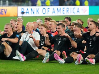 VIDEO Prebudíme kráľa! V Nórsku vypukla futbalová horúčka, hráči opantali svet nevídanou oslavou