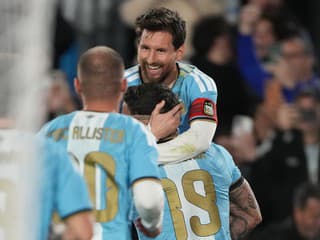 Messi sa emotívnym odkazom rozlúčil s reprezentáciou: Nasledovala krásna reakcia Cristiana Ronalda