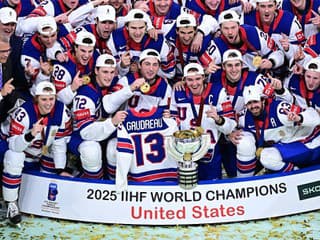 MS V HOKEJI 2025 Američania sú majstri sveta! 65-ročné čakanie na zlato ukončilo až predĺženie