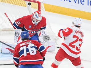 VIDEO Slafkovský a Montreal zažili nepríjemnú facku, Černák s Tampou valcujú celú NHL