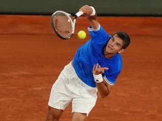 VIDEO Zverev ďalej kráča za vytúženým grandslamom: Španielskemu talentu nedaroval ani set