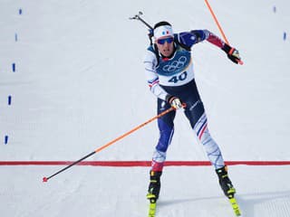 ZOH 2026 Desať z desiatich! Fillon Maillet vybielil všetky terče a je olympijský šampión