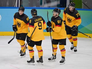 ZOH 2026 Debakel namiesto semifinále: Nemci reagujú na prehru, veľká kritika a pochvala pre Slovákov