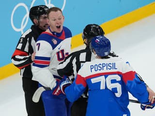 Bombastické ráno pre fanúšikov NHL: Nenávidená hviezda Tkachuk sa sťahuje na lukratívnu adresu