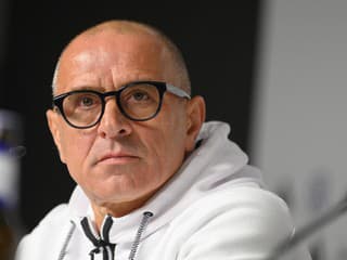 Zmätok okolo slovenskej reprezentácie: Talianske médiá hlásia koniec Francesca Calzonu