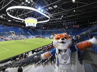 VIDEO Boj o medaily v tieni prázdnych tribún: Štvrťfinálové duely v Bratislave sprevádzala smutná kulisa
