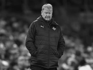 Mimoriadne smutná správa: Vo veku 72 rokov zomrela futbalová trénerska legenda