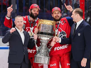 VIDEO Tradičný ruský klub prepísal v KHL históriu: Pomohli mu k tomu aj dvaja Slováci