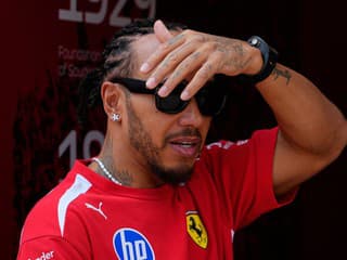 Hamilton kritizuje mladú generáciu F1: My zo starej školy hovoríme... Poďme pretekať!