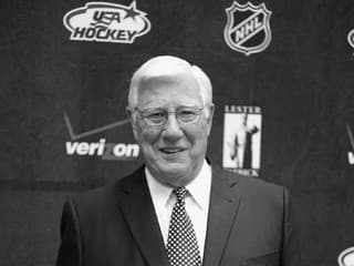 Bol ikonou na ľade, ale aj mimo neho: NHL smúti za legendárnym členom Siene slávy