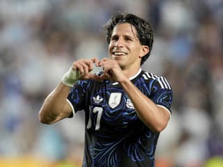 Argentína uspela aj bez Messiho, Anglicko sa na výhru poriadne nadrelo