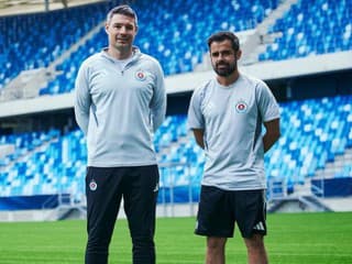Yaya Touré už má svoj realizačný tím: Slovan predstavil dvojicu asistentov trénera
