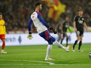 Lyon pripravil bývalému trénerovi nepríjemný návrat: Greif reflexívne zachránil víťazstvo