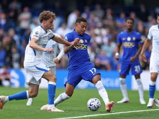Gólové hody Chelsea pri debute Martineza, remíza Brentfordu s Leedsom a výhra Sunderlandu