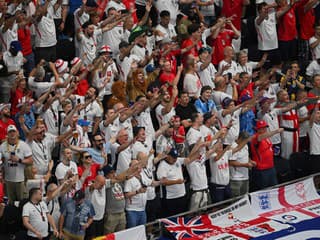 MS VO FUTBALE 2026 Absurdný škandál: Kontrola totálne zlyhala, anglickí fanúšikovia okabátili organizátorov